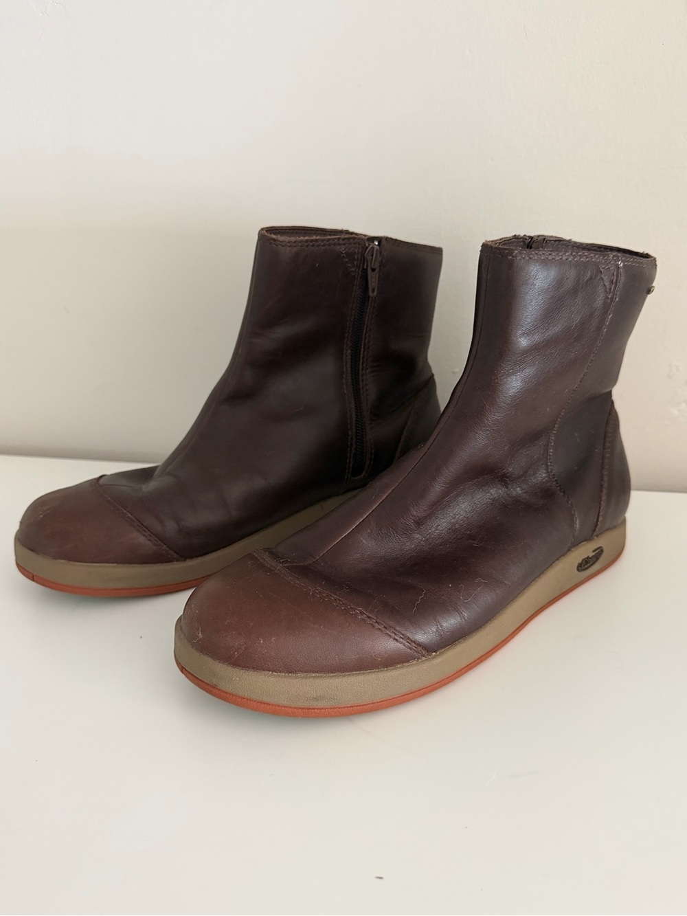 Chaco performance footwear chocolate brown leather ankle midcalf boots women’s 9